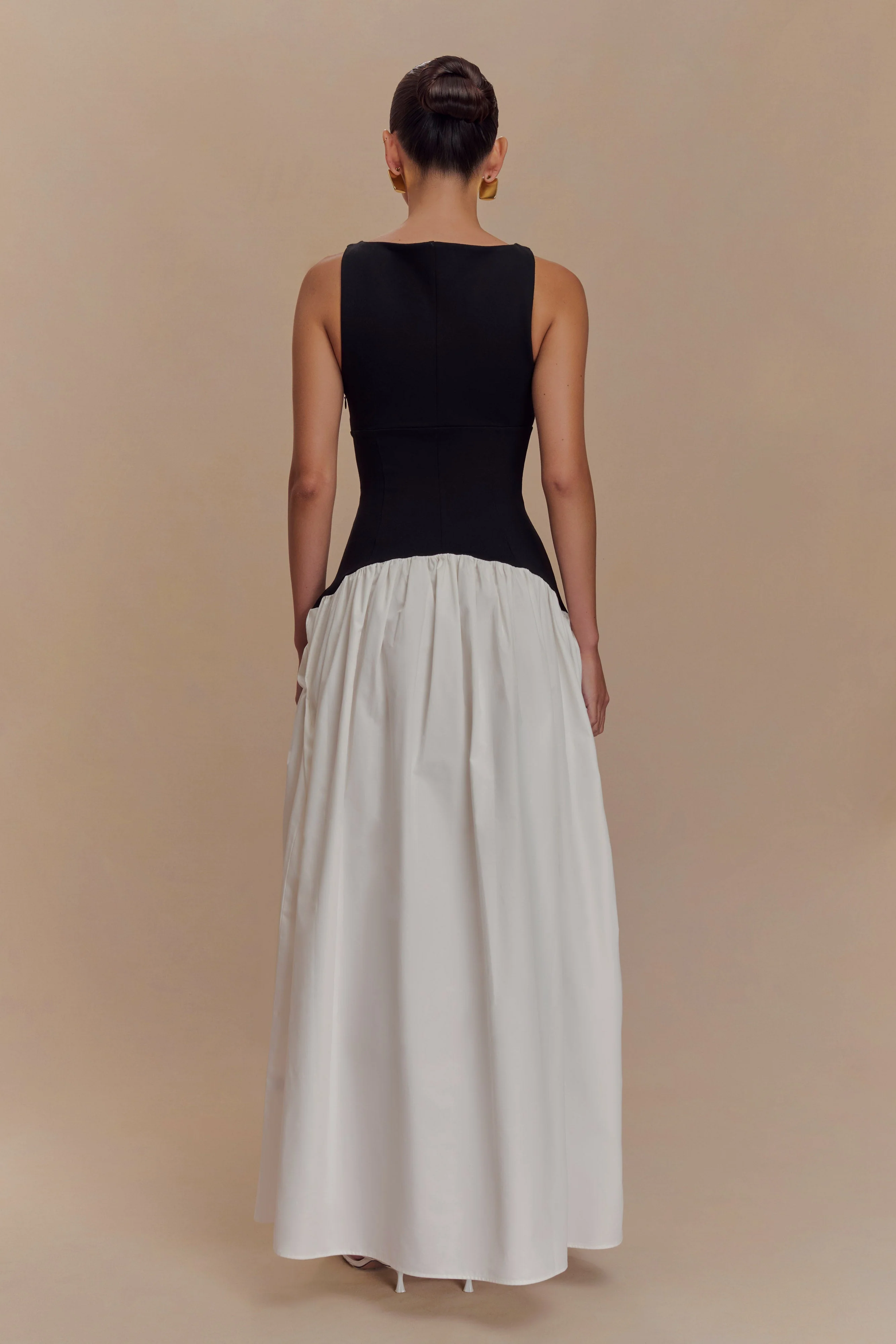 Acacia Contrast Sleeveless Maxi Dress - Black/White - Image 4